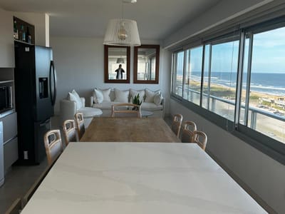 Apartamento 4 dormitorios Playa Brava Punta del Este