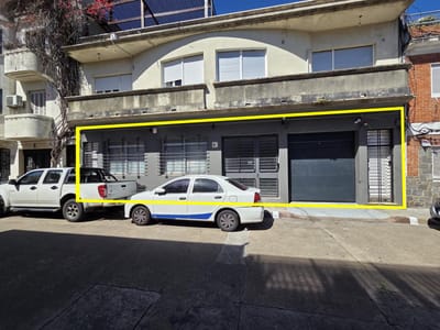 Proximo Av Brasil y Libertad, 12 mts de frente, 700 m2, rentabilidad del 7,5 % bruta  !!