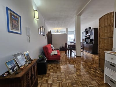 Venta de Monoambiente  de 37 m². Centro (Gran ventanal hacia 18 de Julio)