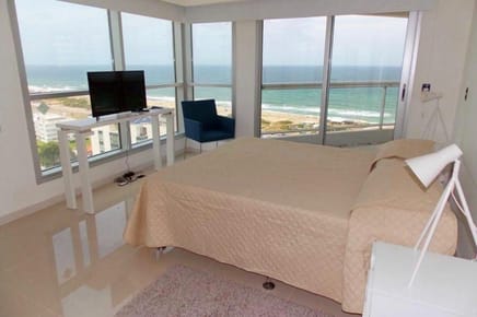 Departamento, 3 dormitorios, mas dependencia con servicios - Playa Brava