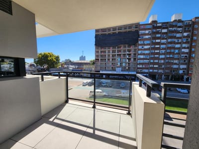 Venta apartamento 2 dormitorios en Parque Batlle al frente