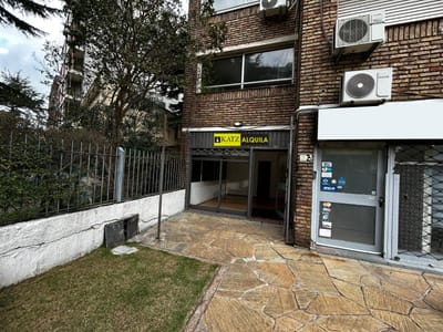 Luis Alberto de Herrera y Montecaseros! 40m2, 3,5mts de frente!! 
