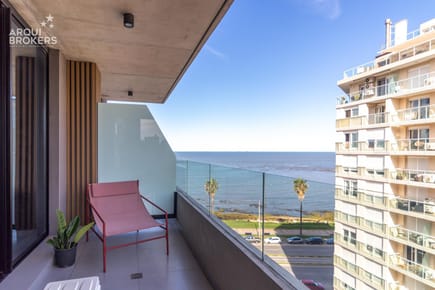 Apartamento 2 dormitorios en venta en Punta Carretas con 3 garajes ,con renta