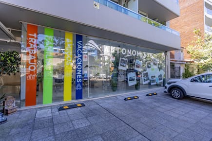 Local Comercial en Venta -Pocitos- Inversion con Renta inmediata