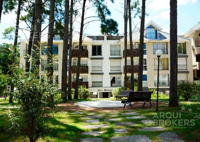 Apartamento de tres dormitorios en venta en Haras del Lago - C003