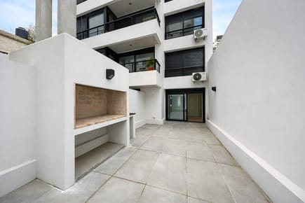 Venta Apartamento de 1 Dormitorio con Patio en Pocitos