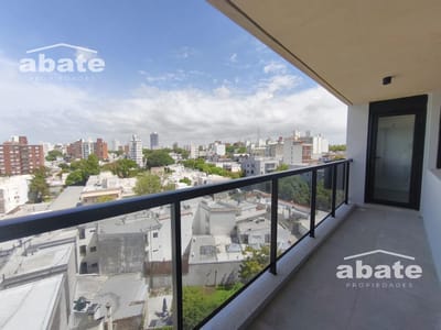 Venta de Apartamento 2 dormitorios en Pocitos, grandes dimensiones