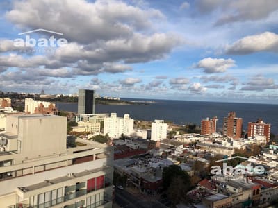 Venta Apartamento  2 dormitorios en Palermo con garaje doble y box ¡Increíbles vistas!