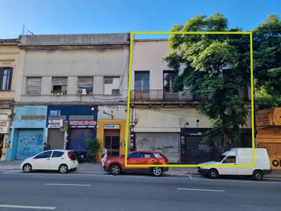 Terreno - Av Uruguay y Julio Herrera y Obes, 318 m2,  frente 10 mts, altura 27 mts, fos 100 % !!