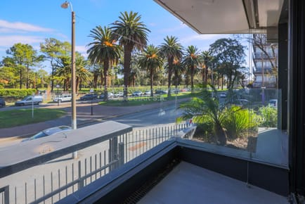 Venta Apartamento 3 Dormitorios y servicio Golf Punta Carretas patio parrilla