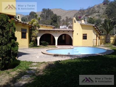 MODERNA CASA EN VENTA EN LA MOLINA