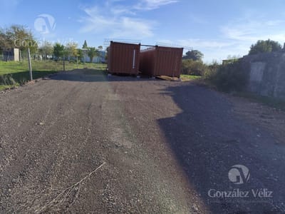 Terreno y contenedores en Nueva Palmira 