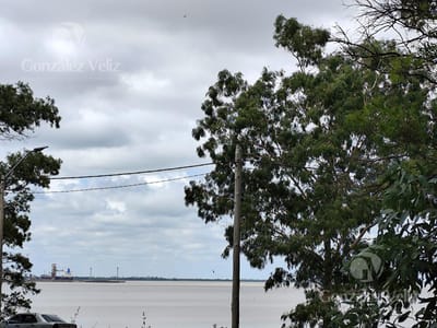 Terreno de 458 m2 ubicado a sólo 30 metros de la rambla 
