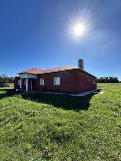 Casa Venta en Atlantida cuatro dormitorios