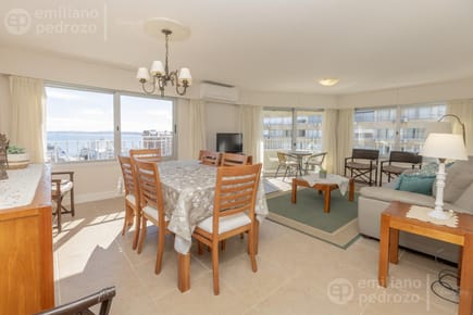 Venta Apartamento 3 dormitorios Península Punta del Este Vista al Mar