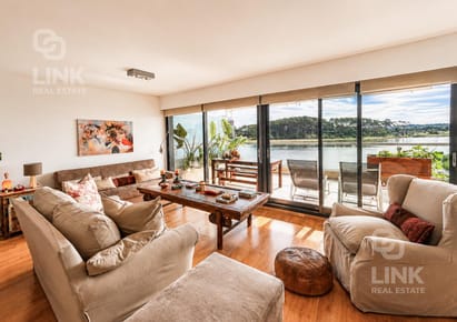 Departamento - Playa Mansa