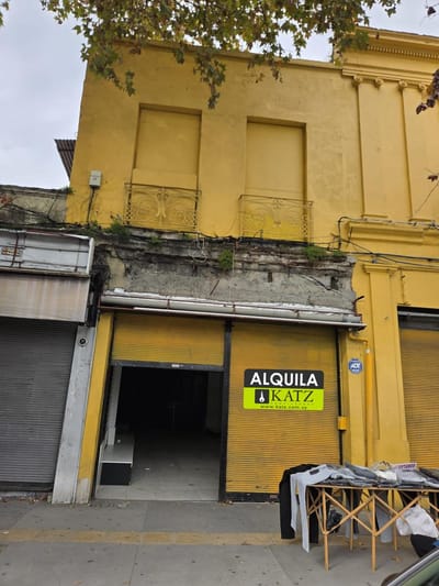 8 de Octubre y Serrato, 160m2, 5 mts de frente!!