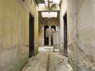 Venta Edificio a reciclar sobre rambla portuaria Ciudad Vieja