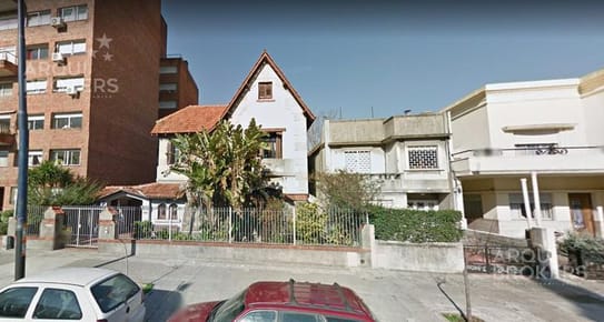 Casa de 6 dormitorios en venta con  renta  en Pocitos. Ideal inversor 7% de rentabilidad !!!