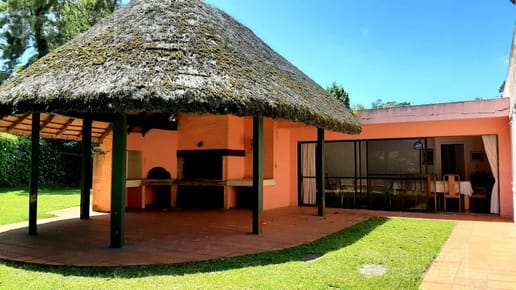 Venta Casa 5 dormitorios Playa Mansa Punta Del Este
