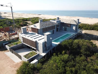 Casa en Miradores del Faro