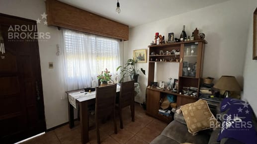 Casa de tres dormitorios en venta en Piedras Blancas,2 baños  con cochera