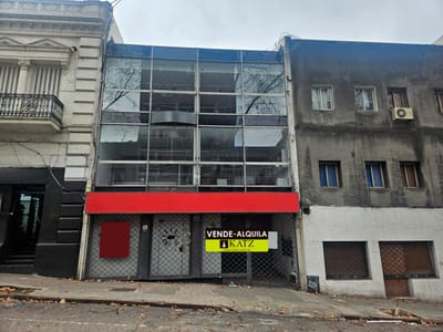 Julio Herrera y Obes proximo Uruguay, 532 m2 , deposito + oficinas, entrada camiones !!