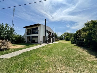 Apartamento en alquiler de 1 dormitorio semi amoblado frente a plaza de toros de Colonia