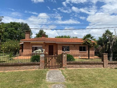 Casa en Alquiler Nueva Helvecia