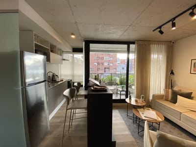 A Estrenar, Apartamento 2 Dormitorios Sobre Av Libertador!
