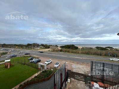 Venta Apartamento 3 dormitorios en Parque Carrasco Vista al Mar