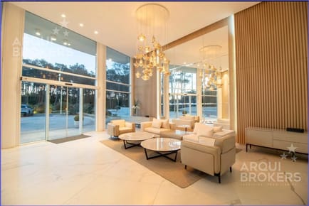 Apartamento de dos dormitorios en venta en Playa Mansa - 111
