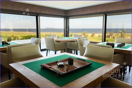 Apartamento de tres dormitorios en venta en Playa Mansa - 409