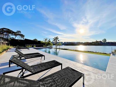 Venta de apartamento 1 dormitorio con terraza en Carrasco Este LAWA