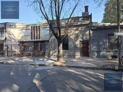 Venta de Casa PH con Azotea y Parrillero 