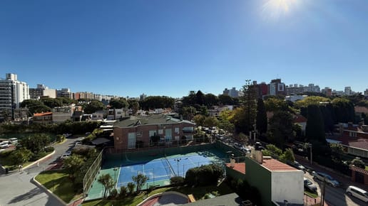 Puerto del Buceo, piso alto, equipado, piscina, canchas de tennis, barbacoa !!