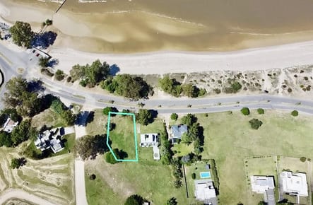 Colonia - Venta de Terreno de 1013 m2 primera linea Sector Playa Sheraton