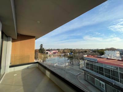 Venta de Apartamento de 1 dormitorio sobre la Rambla de Carmelo