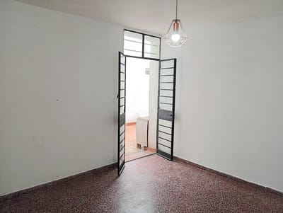 Venta Apartamento de época Pocitos 2 Dormitorios y Patio