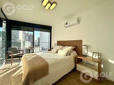 Venta de apartamento de dos dormitorios con terraza- Centro (Montevideo)