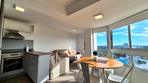 Venta Apartamento 1 Dormitorio Piso Alto Ocean Drive Country, Punta del Este