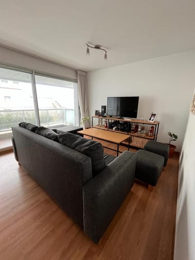 Venta Apartamento 2 dormitorios sobre la rambla con vista al mar. Frente a la rambla. Buceo.