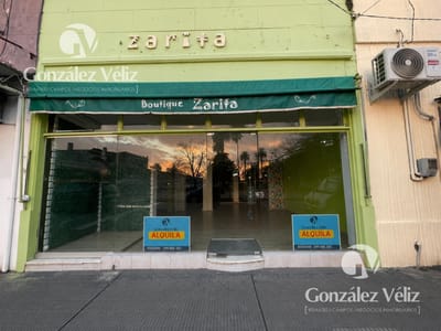 Local en Carmelo