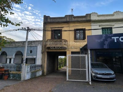 VENTA Casa De Altos Ideal Vivienda o Estudio  Belvedere Av. Carlos María Ramírez
