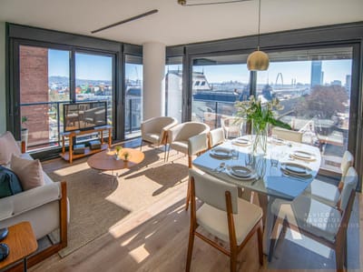 Apartamento de 2 Dormitorios en Venta, Centro AP6487664