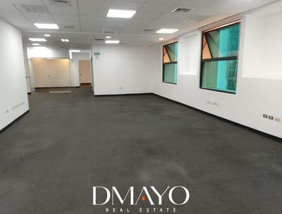 Oficina implementada en Alquiler - Ubicado en el Centro Empresarial de San Isidro