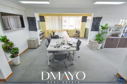 Si buscas una oficina para tu negocio o empresa ésta es la tuya! Precio negociable!!