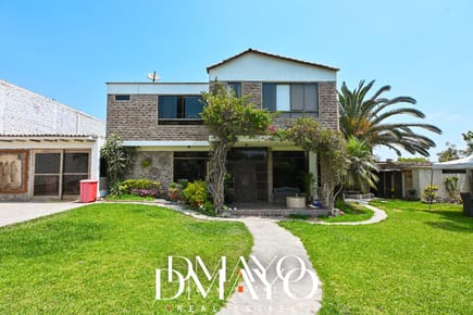 VENTA DE CASA   BUNGALOW CON PISCINA - LA ARENA FUNDO SAN FERNANDO - PACHACAMAC