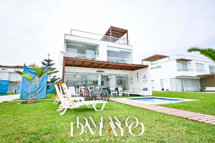 Casa de Playa en Venta, 4 Dormitorios, Piscina y Terraza Social en Panorama de Asia