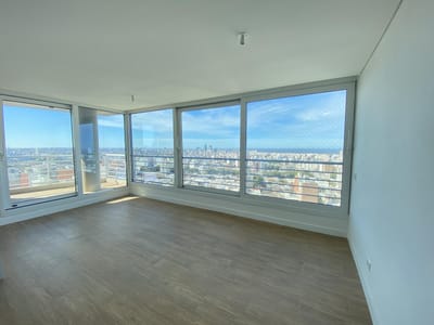 Alquiler Apartamento en Torre JOY Montevideo, Pocitos, 3 Dormitorios, 3 Baños, terraza y garage